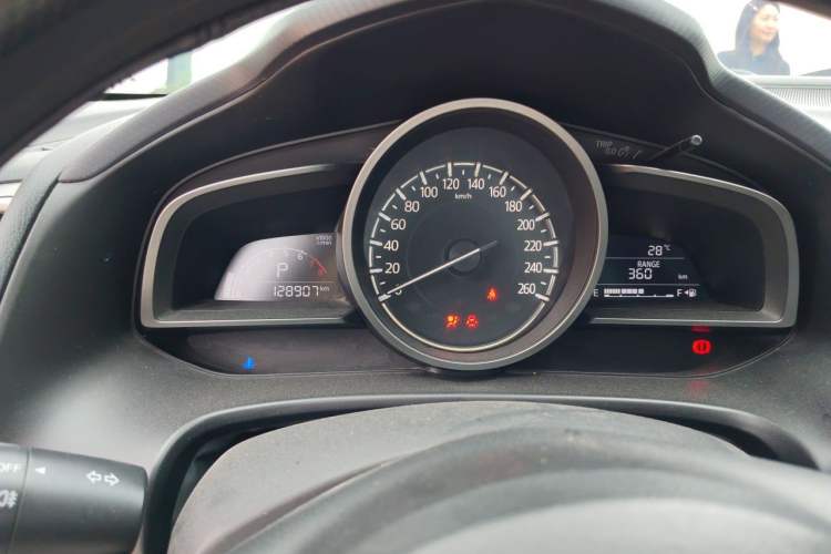 Used Mazda 3 Axela 2017 Sedan 1.5L Automatic Comfort Model Emission Standard China V Instrument Cluster