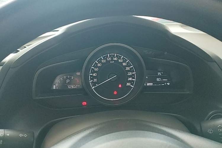 Used Mazda 3 Axela 2017 Sedan 1.5L Automatic Luxury Model Emission Standard China V Instrument Cluster