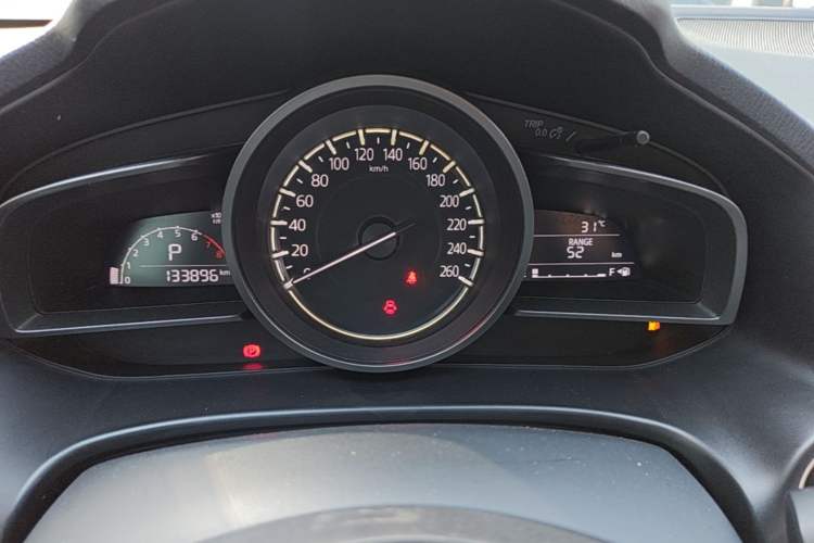 Used Mazda 3 Axela 2017 Sedan 1.5L Automatic Luxury Model Emission Standard China V Instrument Cluster