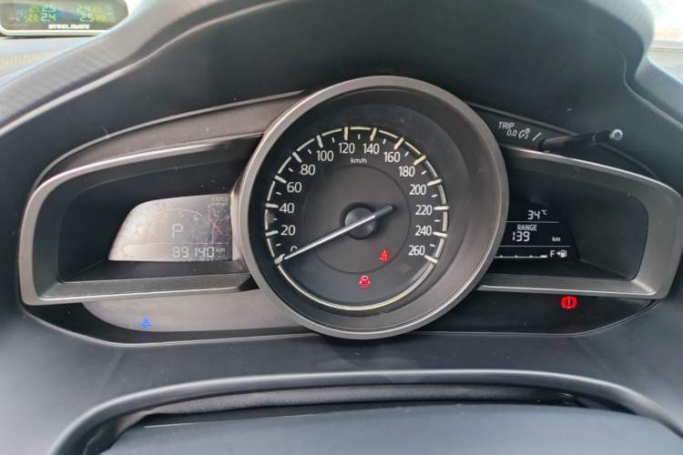 Used Mazda 3 Axela 2017 Sedan 1.5L Automatic Comfort Model Emission Standard China V Instrument Cluster