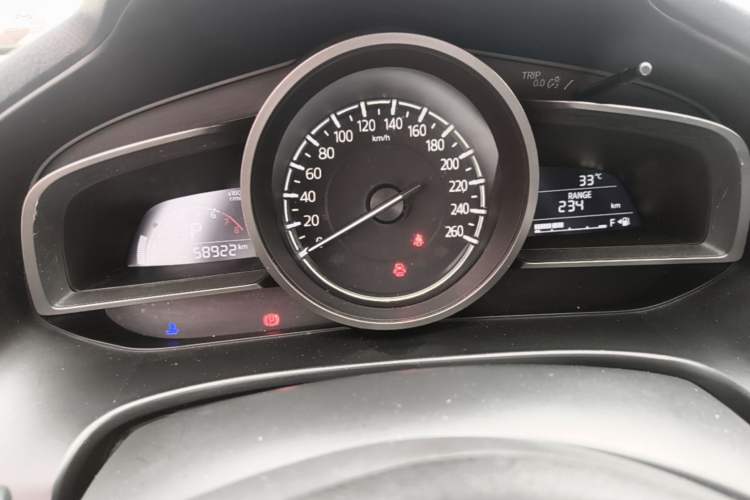 Used Mazda 3 Axela 2017 Sedan 2.0L Automatic Prestige Model China VI Standard Instrument Cluster