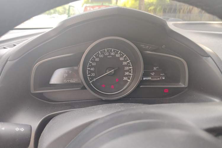 Used Mazda 3 Axela 2017 Sedan 1.5L Automatic Comfort Model Emission Standard China V Instrument Cluster