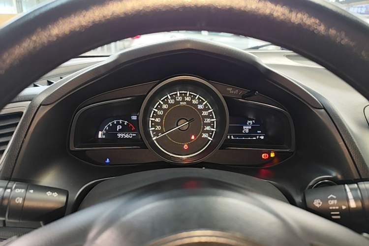 Used Mazda 3 Axela 2017 Sedan 1.5L Automatic Comfort Model Emission Standard China V Instrument Cluster