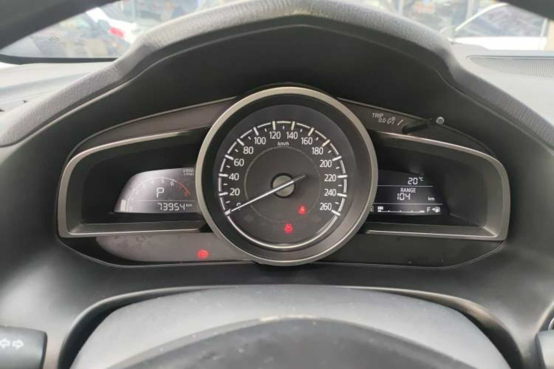 Used Mazda 3 Axela 2017 Sedan 1.5L Automatic Luxury Model Emission Standard China V Instrument Cluster