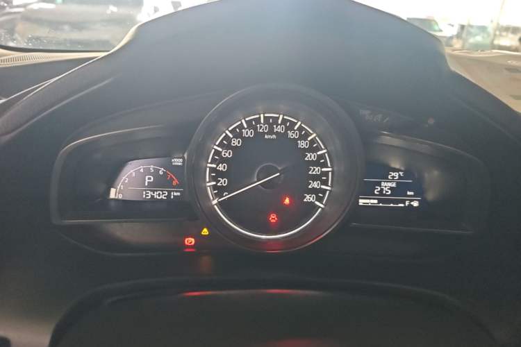 Used Mazda 3 Axela 2017 Sedan 1.5L Automatic Luxury Model Emission Standard China V Instrument Cluster