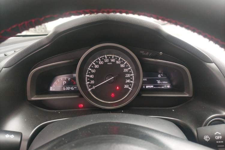 Used Mazda 3 Axela 2017 Sedan 1.5L Automatic Luxury Model Emission Standard China V Instrument Cluster