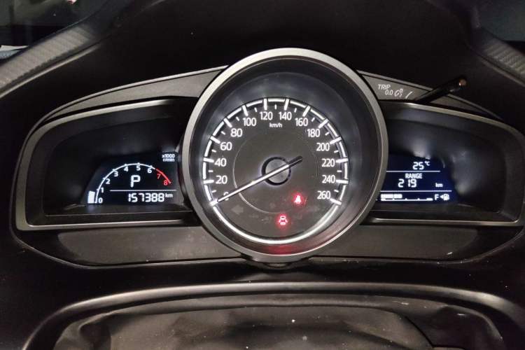 Used Mazda 3 Axela 2017 Hatchback 1.5L Automatic Comfort Model China VI Standard Instrument Cluster