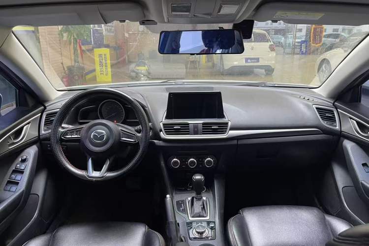 Used Mazda 3 Axela 2017 Sedan 1.5L Automatic Comfort Model Emission Standard China V Interior 2