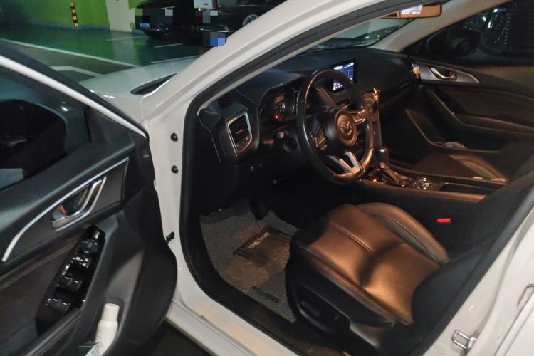 Used Mazda 3 Axela 2017 Sedan 2.0L Automatic Prestige Model China V Standard Interior 3