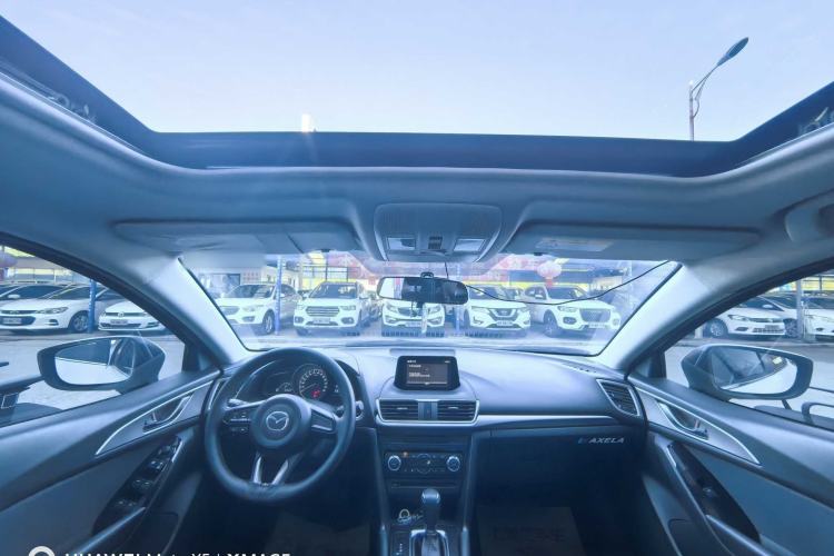 Used Mazda 3 Axela 2017 Sedan 1.5L Automatic Luxury Model Emission Standard China V Interior 3