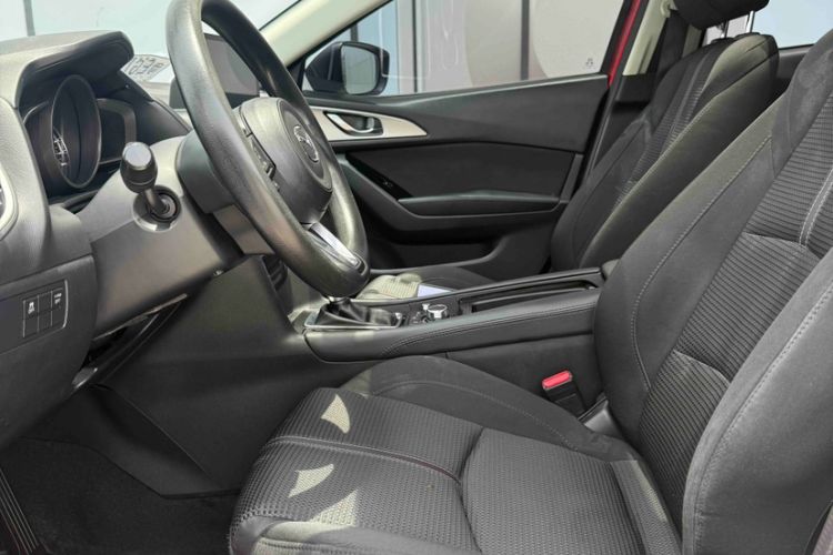 Used Mazda 3 Axela 2017 Sedan 1.5L Automatic Luxury Model Emission Standard China V Interior 7