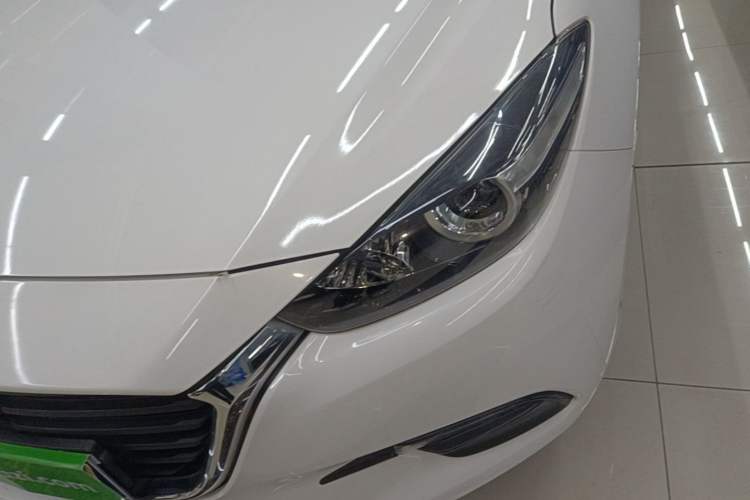 Used Mazda 3 Axela 2017 Sedan 1.5L Automatic Comfort Model Emission Standard China V Left Front Headlight