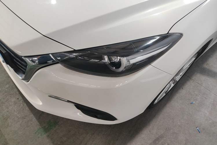 Used Mazda 3 Axela 2017 Sedan 2.0L Automatic Prestige Model China V Standard Left Front Headlight