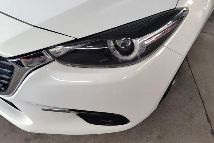Used Mazda 3 Axela 2017 Sedan 1.5L Automatic Luxury Model Emission Standard China V Left Front Headlight