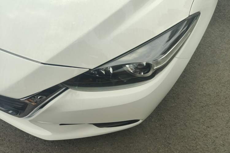 Used Mazda 3 Axela 2017 Sedan 1.5L Automatic Comfort Model Emission Standard China V Left Front Headlight