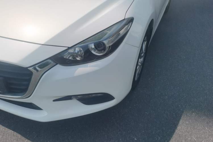 Used Mazda 3 Axela 2017 Sedan 1.5L Automatic Comfort Model Emission Standard China V Left Front Headlight
