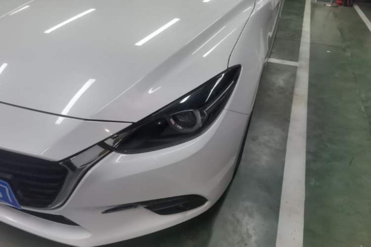 Used Mazda 3 Axela 2017 Sedan 1.5L Automatic Luxury Model Emission Standard China V Left Front Headlight