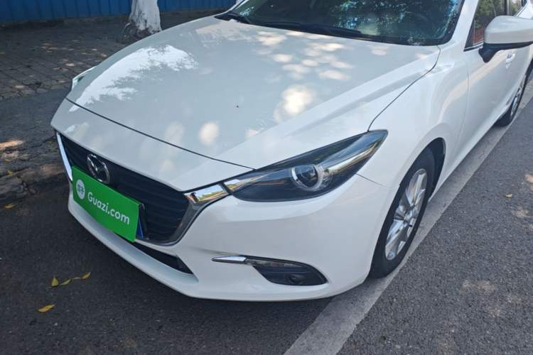 Used Mazda 3 Axela 2017 Sedan 1.5L Automatic Luxury Model Emission Standard China V Left Front Headlight