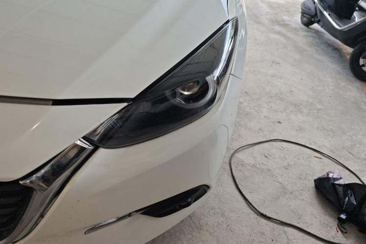 Used Mazda 3 Axela 2017 Sedan 2.0L Automatic Flagship Model China V Standard Left Front Headlight