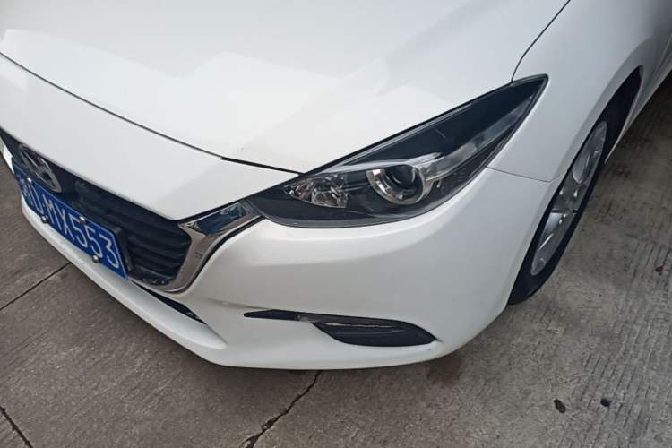 Used Mazda 3 Axela 2017 Sedan 1.5L Automatic Comfort Model Emission Standard China V Left Front Headlight