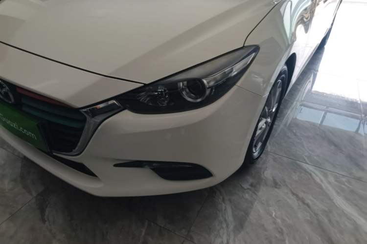 Used Mazda 3 Axela 2017 Sedan 1.5L Automatic Comfort Model Emission Standard China V Left Front Headlight