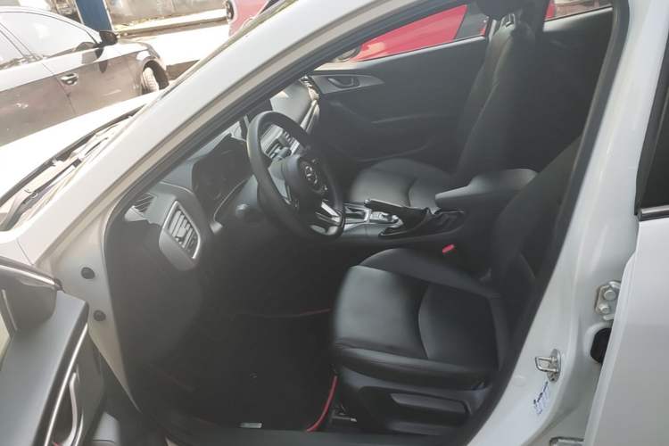 Used Mazda 3 Axela 2017 Sedan 1.5L Automatic Comfort Model Emission Standard China V Left Front Seat