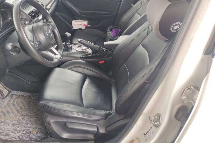 Used Mazda 3 Axela 2017 Sedan 1.5L Manual Comfort Model Emission Standard China V Left Front Seat