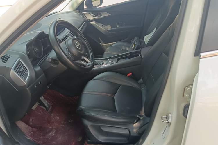 Used Mazda 3 Axela 2017 Sedan 1.5L Automatic Luxury Model Emission Standard China V Left Front Seat
