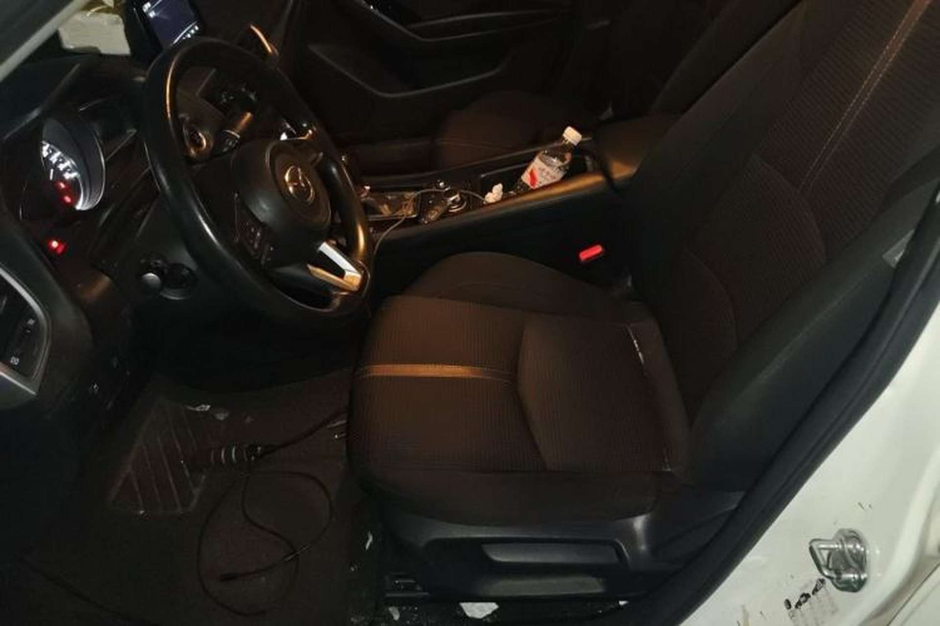 Used Mazda 3 Axela 2017 Sedan 1.5L Automatic Luxury Model Emission Standard China V Left Front Seat