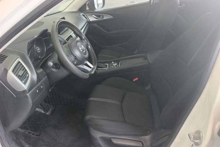 Used Mazda 3 Axela 2017 Sedan 1.5L Automatic Luxury Model Emission Standard China V Left Front Seat