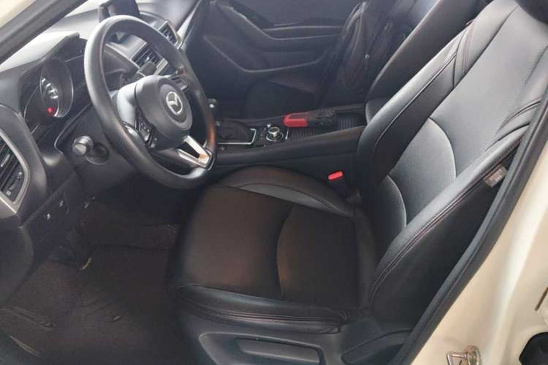 Used Mazda 3 Axela 2017 Sedan 1.5L Automatic Luxury Model Emission Standard China V Left Front Seat