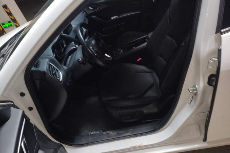 Used Mazda 3 Axela 2017 Sedan 2.0L Automatic Flagship Model China V Standard Left Front Seat