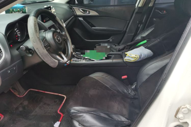 Used Mazda 3 Axela 2017 Sedan 1.5L Automatic Luxury Model China VI Standard Left Front Seat