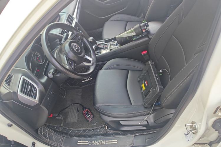 Used Mazda 3 Axela 2017 Sedan 1.5L Automatic Luxury Model Emission Standard China V Left Front Seat