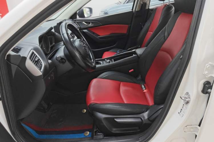 Used Mazda 3 Axela 2017 Sedan 1.5L Automatic Luxury Model Emission Standard China V Left Front Seat