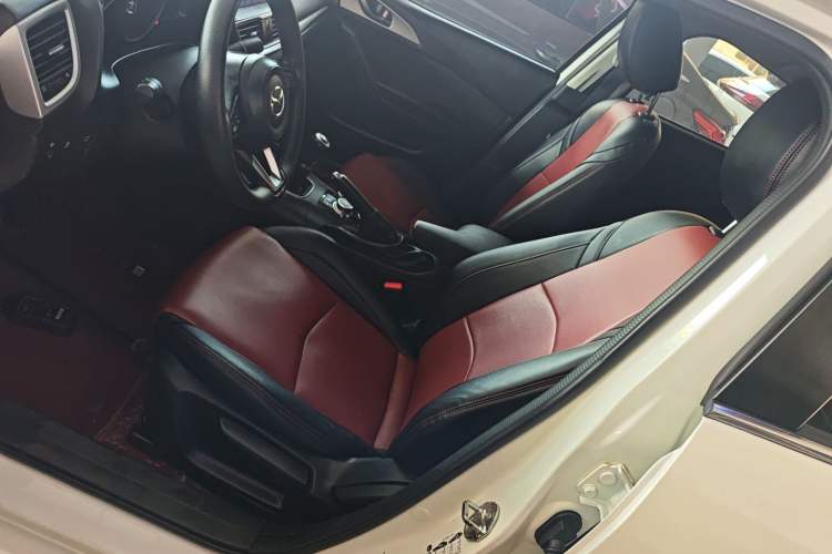 Used Mazda 3 Axela 2017 Sedan 1.5L Manual Comfort Model Emission Standard China V Left Front Seat