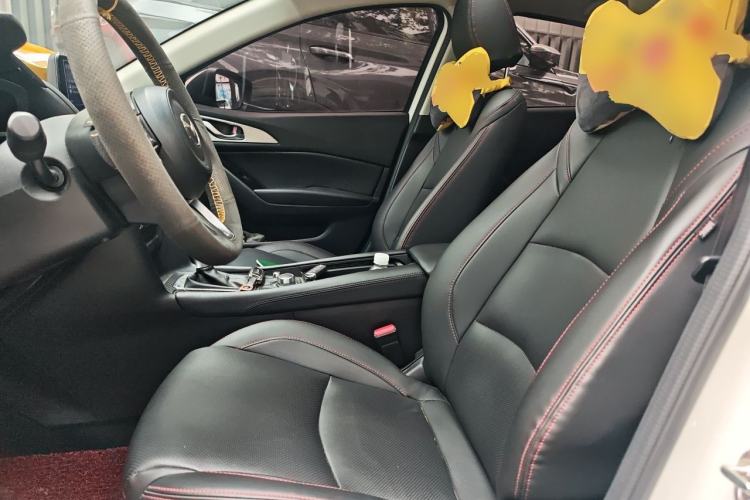 Used Mazda 3 Axela 2017 Sedan 1.5L Automatic Luxury Model China VI Standard Left Front Seat