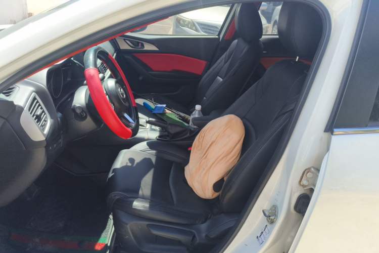 Used Mazda 3 Axela 2017 Sedan 1.5L Automatic Comfort Model Emission Standard China V Left Front Seat