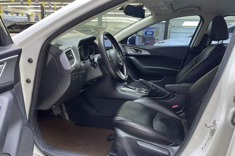 Used Mazda 3 Axela 2017 Sedan 1.5L Automatic Comfort Model Emission Standard China V Left Front Seat