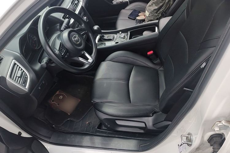 Used Mazda 3 Axela 2017 Sedan 1.5L Automatic Luxury Model Emission Standard China V Left Front Seat