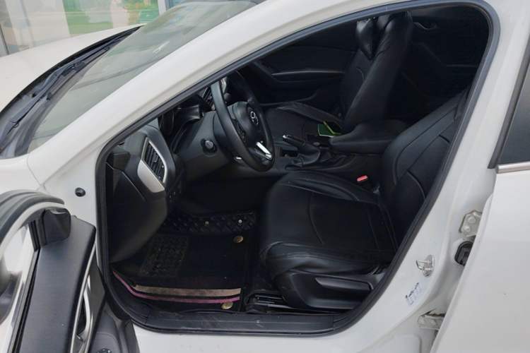 Used Mazda 3 Axela 2017 Sedan 1.5L Manual Comfort Model Emission Standard China V Left Front Seat