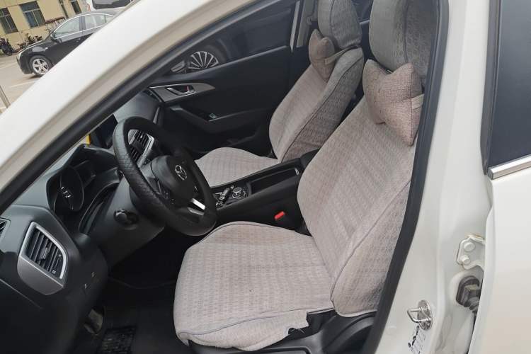 Used Mazda 3 Axela 2017 Sedan 1.5L Automatic Luxury Model Emission Standard China V Left Front Seat