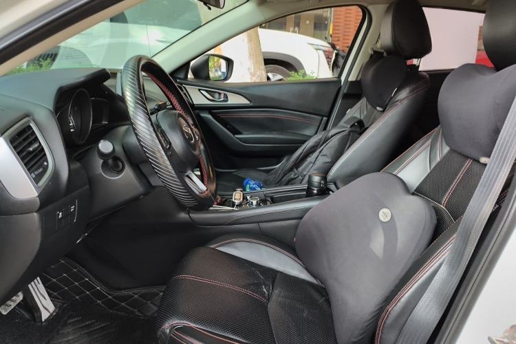 Used Mazda 3 Axela 2017 Sedan 1.5L Automatic Luxury Model Emission Standard China V Left Front Seat