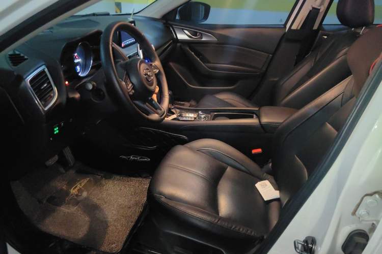 Used Mazda 3 Axela 2017 Sedan 2.0L Automatic Flagship Model China V Standard Left Front Seat