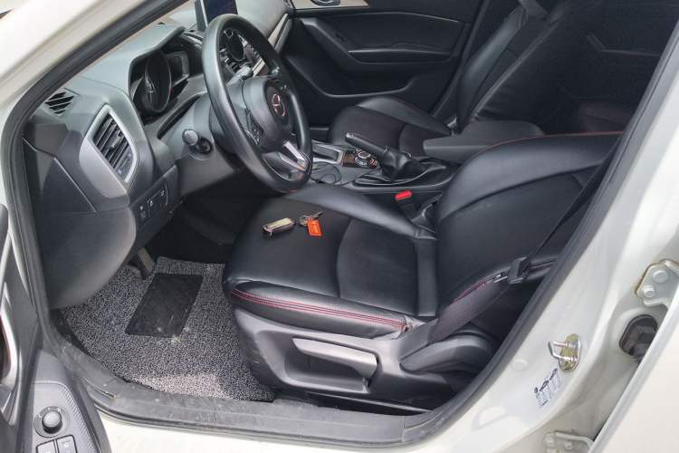 Used Mazda 3 Axela 2017 Sedan 1.5L Automatic Comfort Model Emission Standard China V Left Front Seat