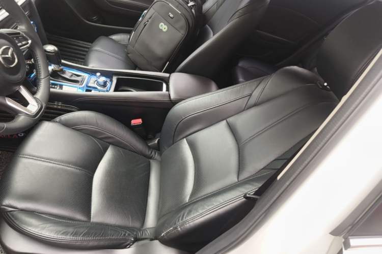 Used Mazda 3 Axela 2017 Sedan 2.0L Automatic Prestige Model China VI Standard Left Front Seat