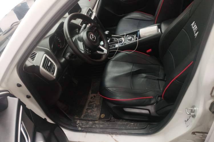 Used Mazda 3 Axela 2017 Sedan 1.5L Automatic Luxury Model Emission Standard China V Left Front Seat