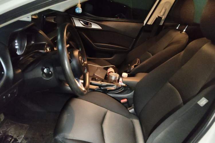 Used Mazda 3 Axela 2017 Hatchback 1.5L Automatic Comfort Model China VI Standard Left Front Seat