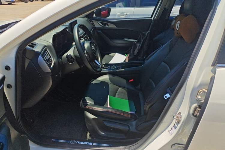 Used Mazda 3 Axela 2017 Sedan 1.5L Automatic Luxury Model Emission Standard China V Left Front Seat