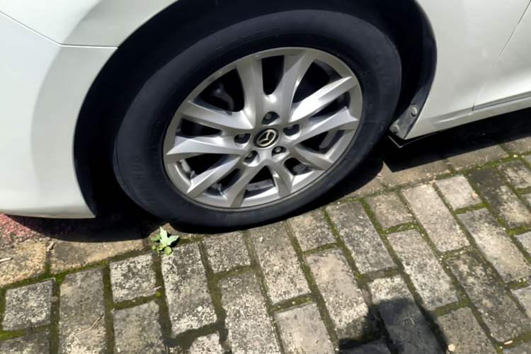 Used Mazda 3 Axela 2017 Sedan 1.5L Automatic Comfort Model Emission Standard China V Left Front Wheel Hub
